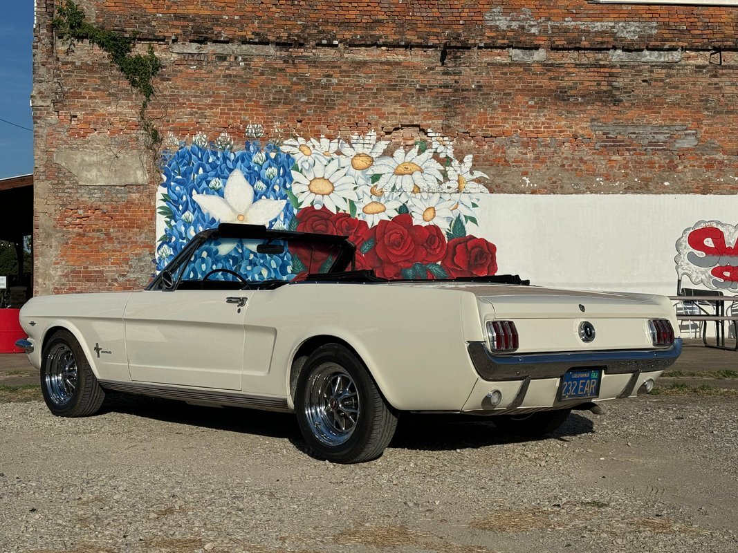 Ford-Mustang-1965-37
