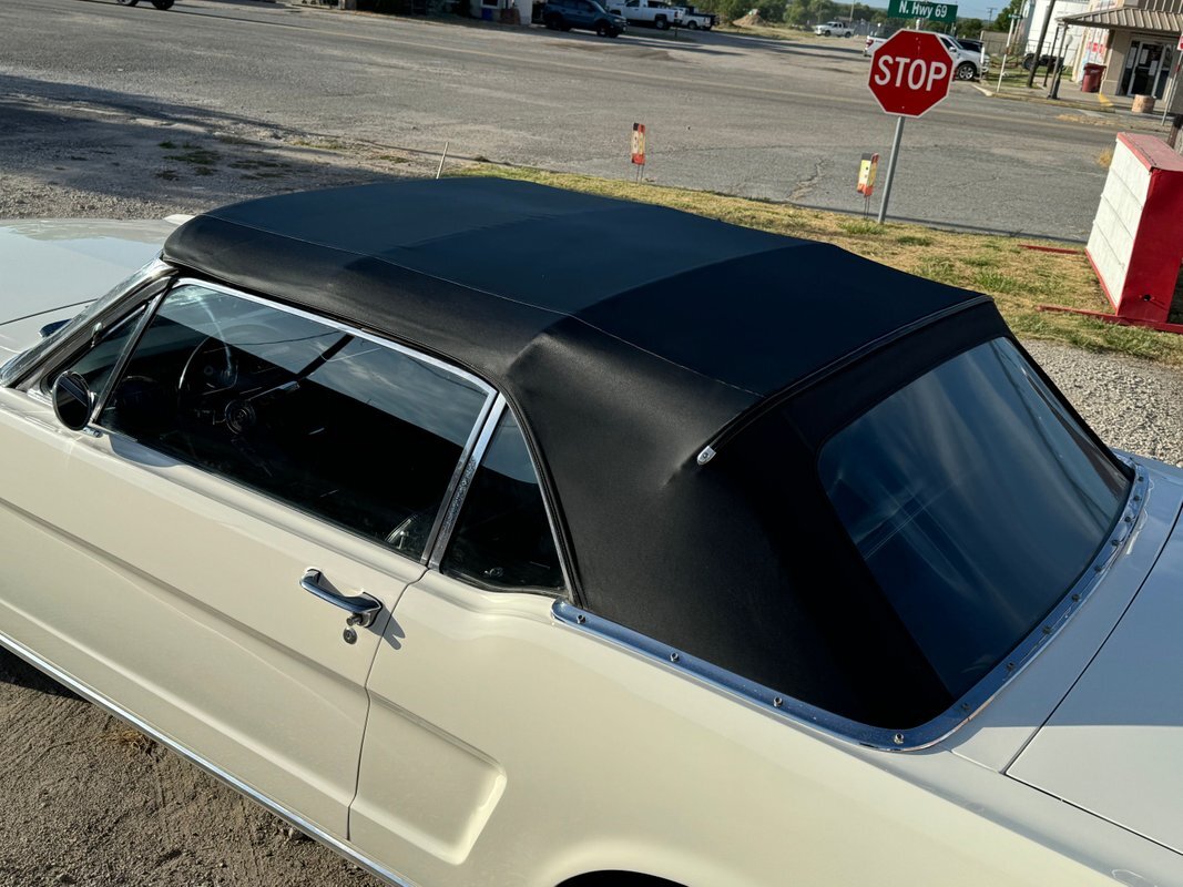 Ford-Mustang-1965-4