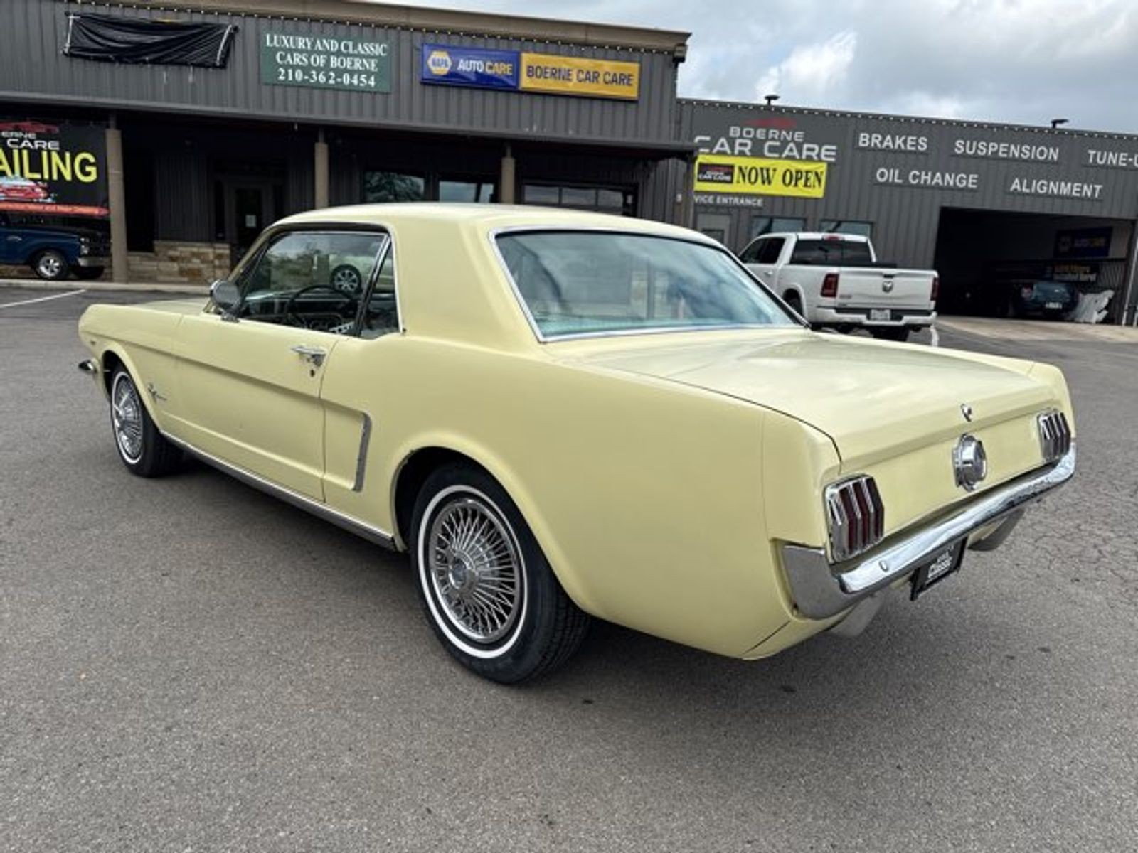 Ford-Mustang-1965-4