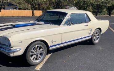 Ford-Mustang-1965