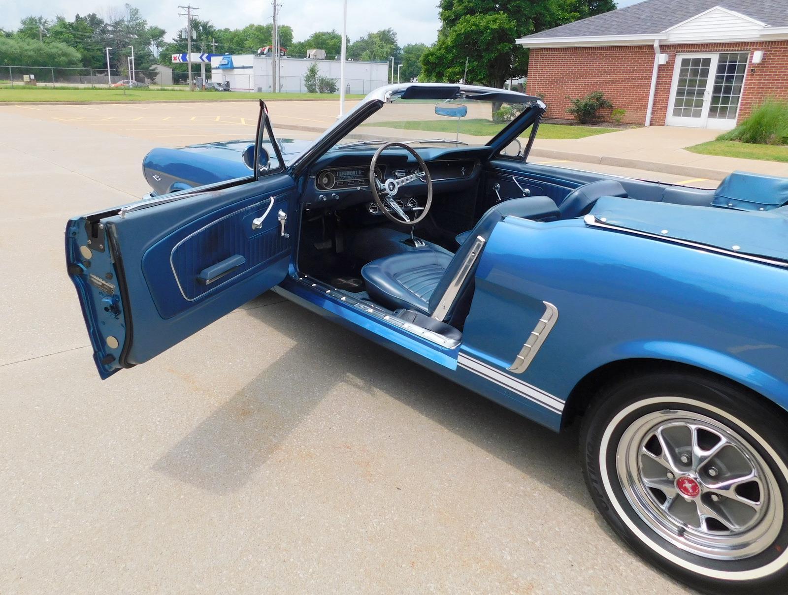 Ford-Mustang-1965-CONVERTIBLE-7