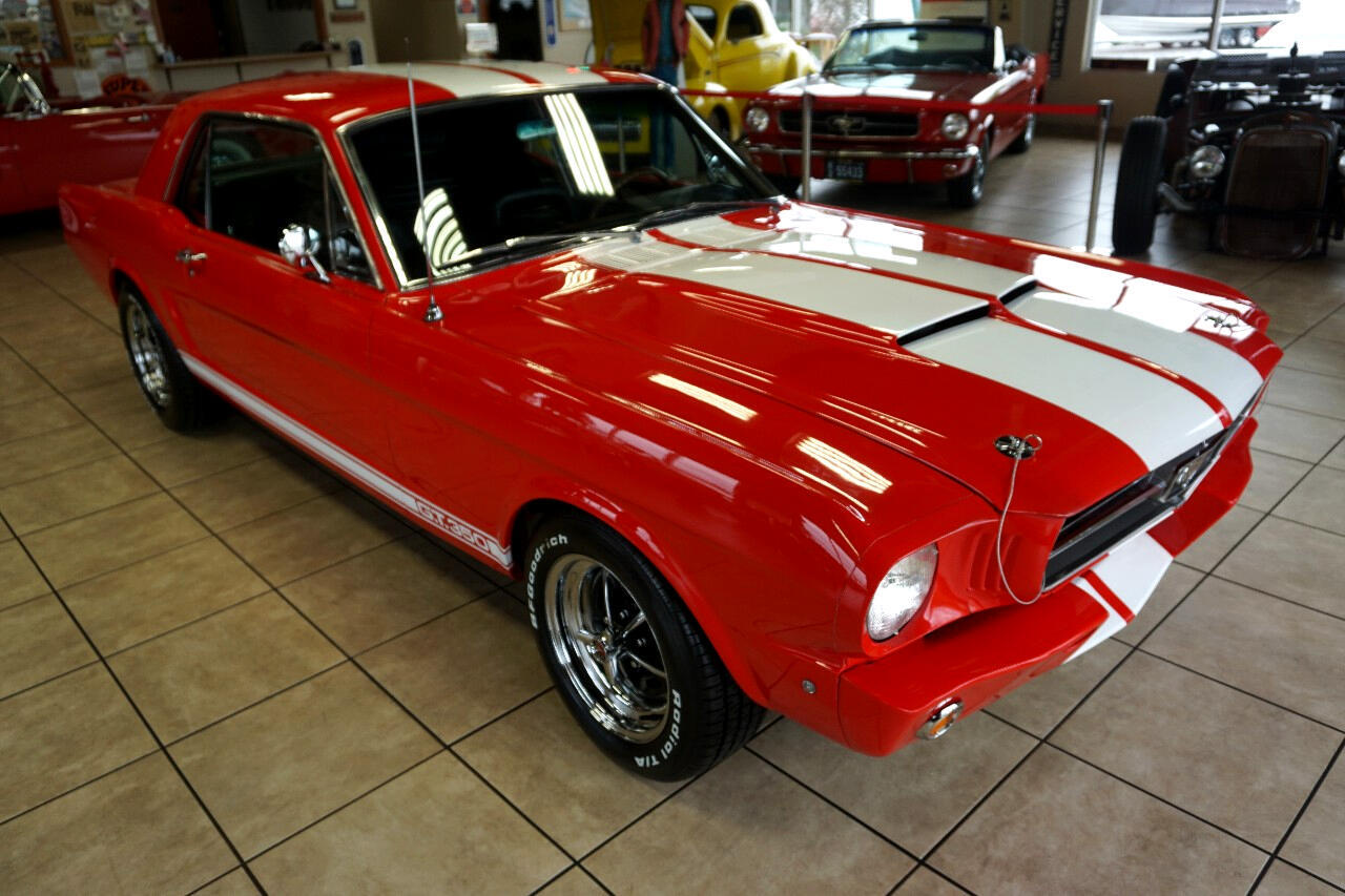 Ford-Mustang-1965-Classic-Car-11