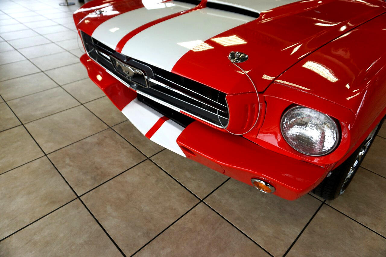 Ford-Mustang-1965-Classic-Car-18