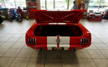 Ford-Mustang-1965-Classic-Car-32