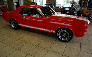 Ford-Mustang-1965-Classic-Car-9
