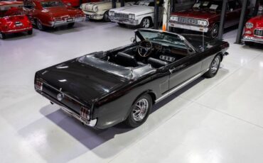 Ford-Mustang-1965-Convertible-10