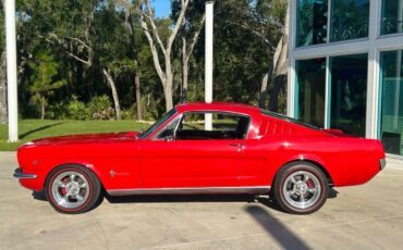 Ford-Mustang-1965-Convertible-10