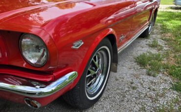 Ford-Mustang-1965-Convertible-10