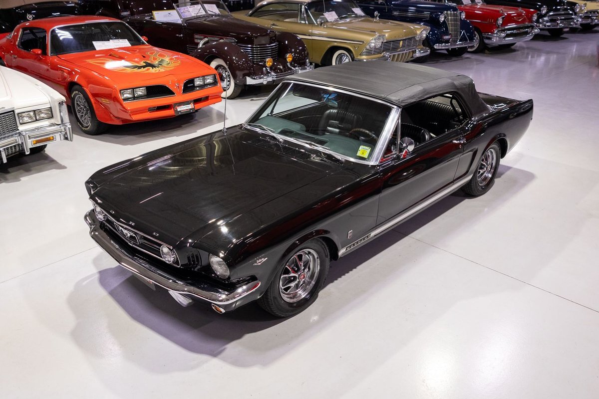Ford-Mustang-1965-Convertible-14