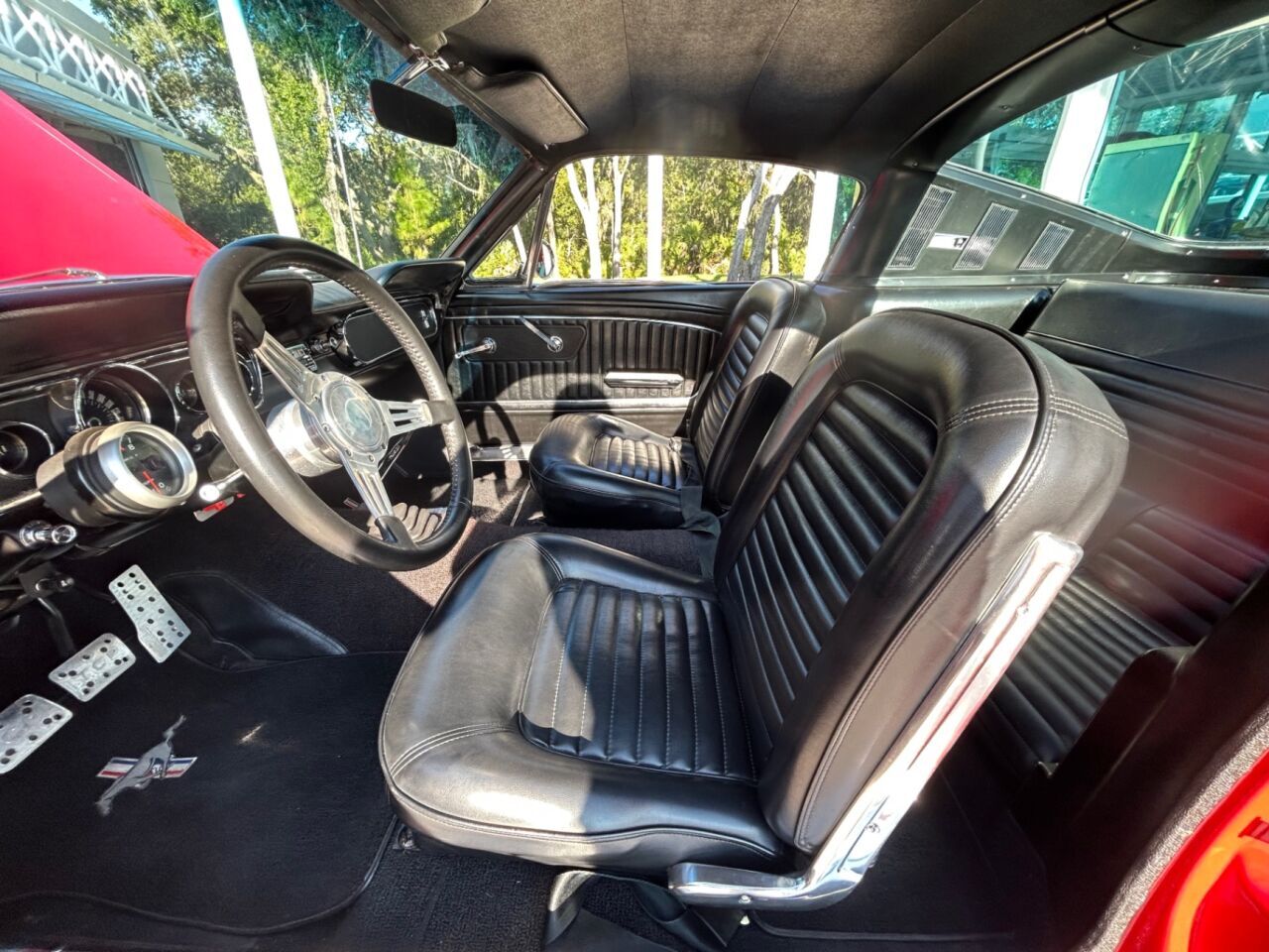 Ford-Mustang-1965-Convertible-15