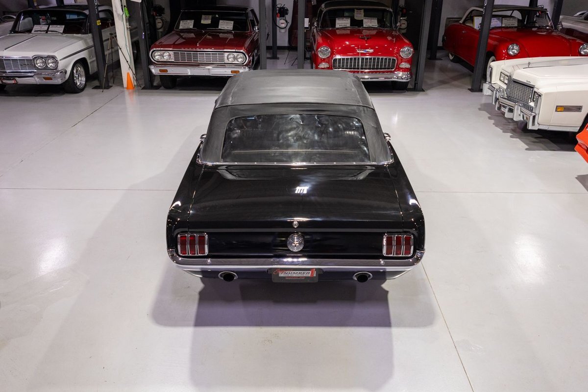 Ford-Mustang-1965-Convertible-19