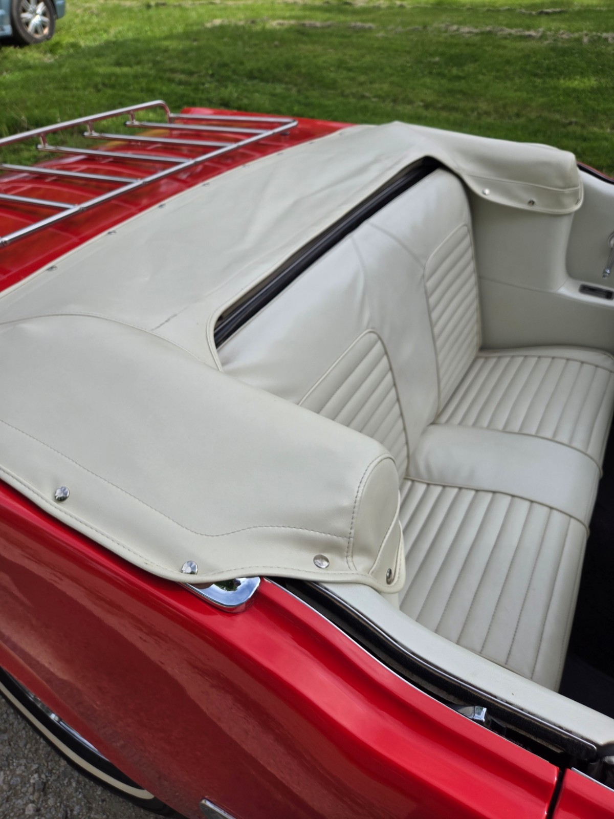 Ford-Mustang-1965-Convertible-19