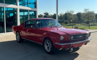Ford-Mustang-1965-Convertible-2