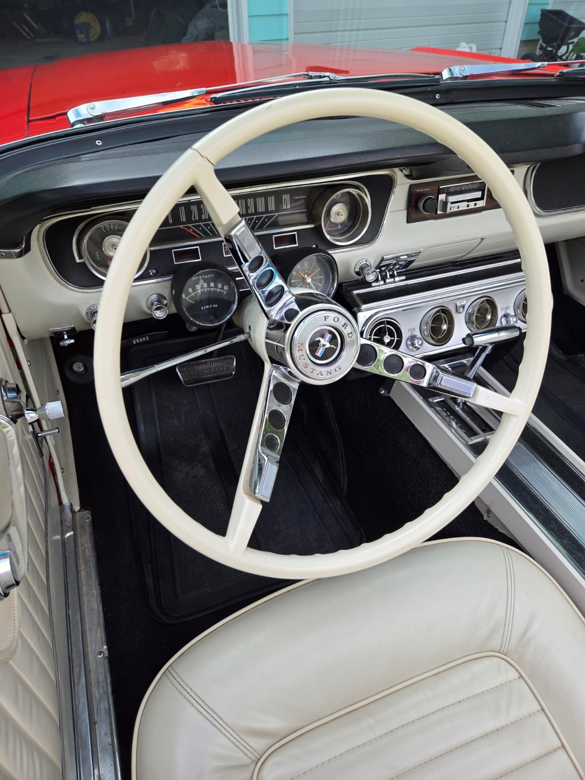 Ford-Mustang-1965-Convertible-20