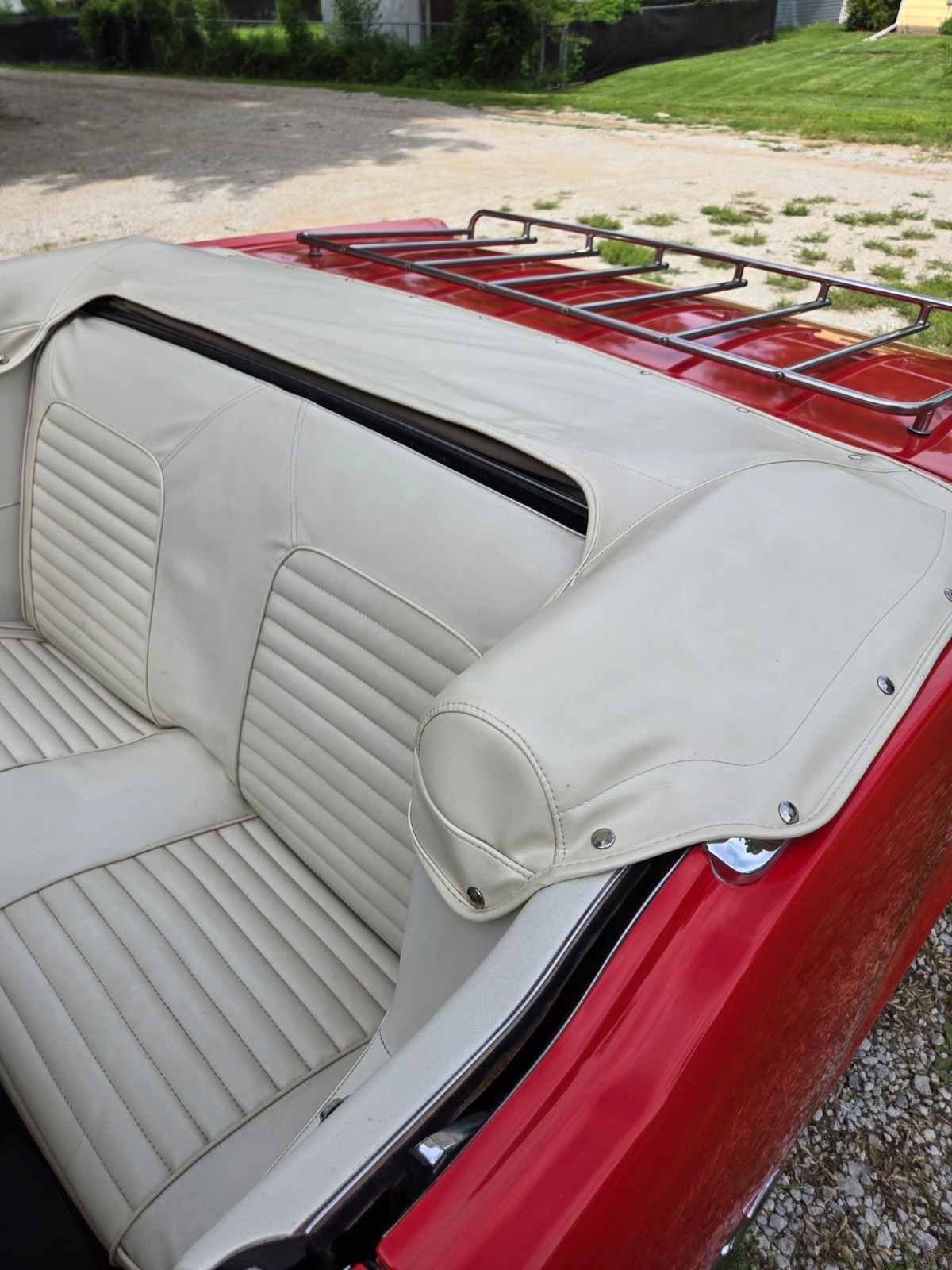 Ford-Mustang-1965-Convertible-21