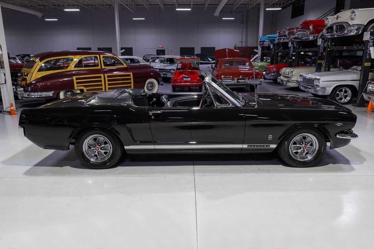 Ford-Mustang-1965-Convertible-25