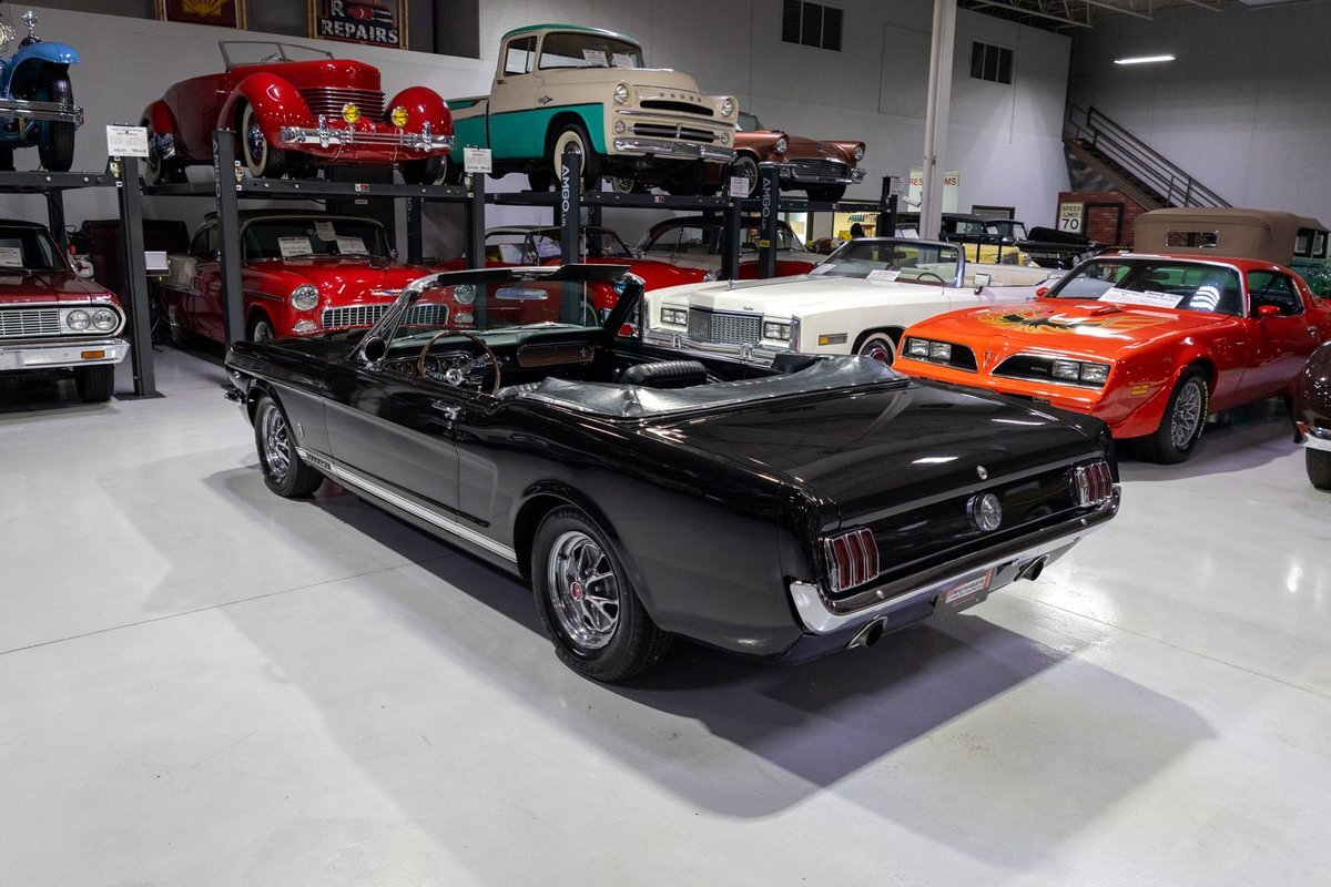 Ford-Mustang-1965-Convertible-28