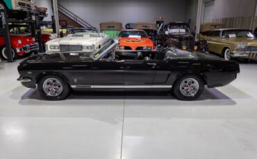Ford-Mustang-1965-Convertible-29