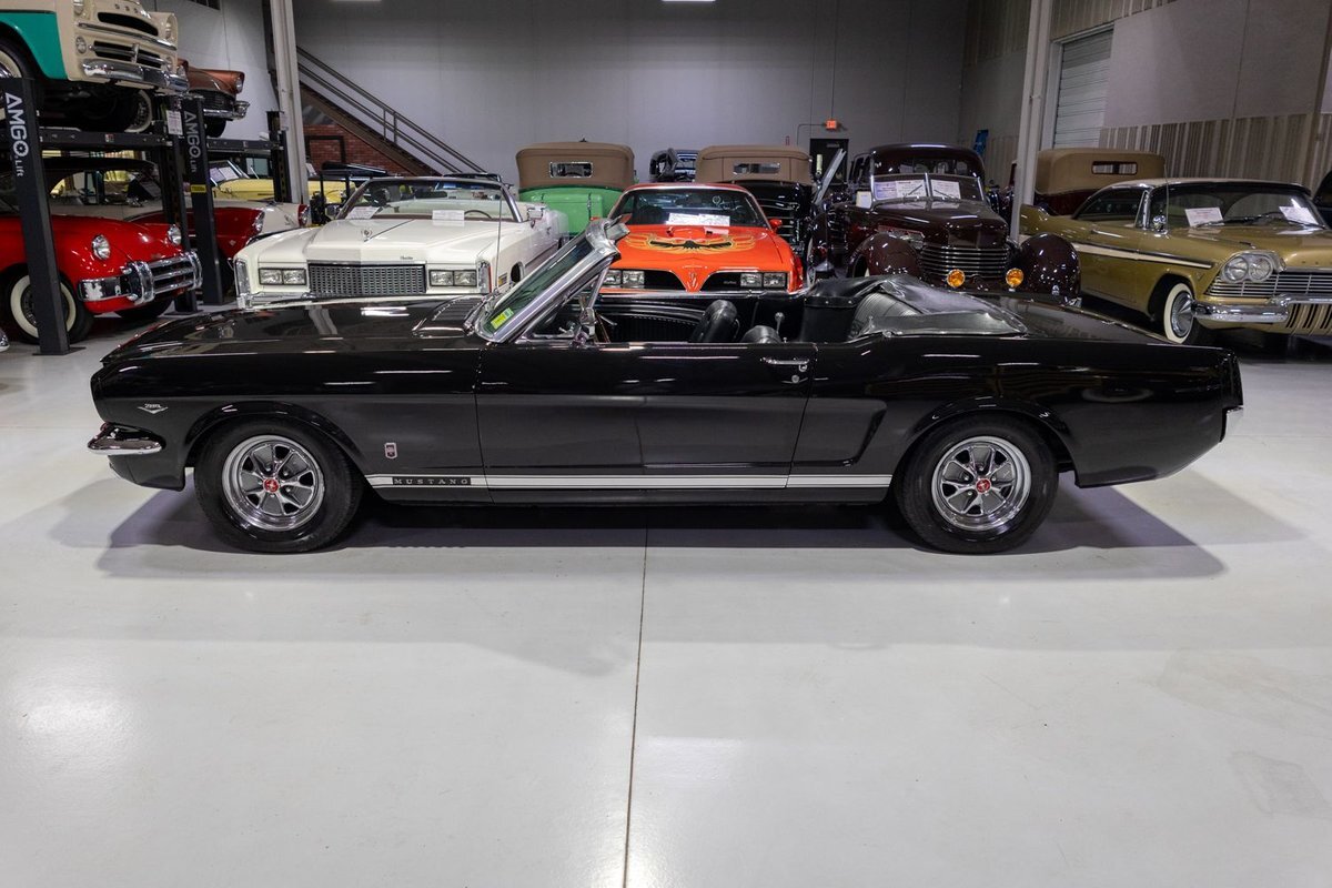 Ford-Mustang-1965-Convertible-29