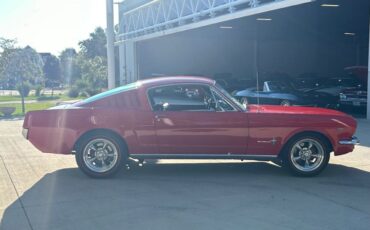 Ford-Mustang-1965-Convertible-3