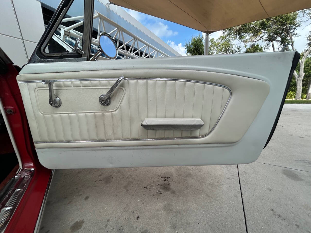 Ford-Mustang-1965-Convertible-32