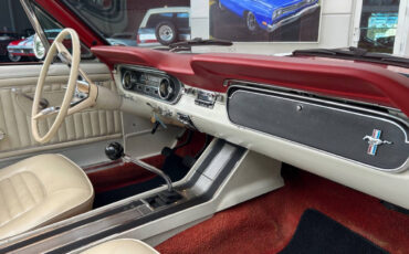 Ford-Mustang-1965-Convertible-33