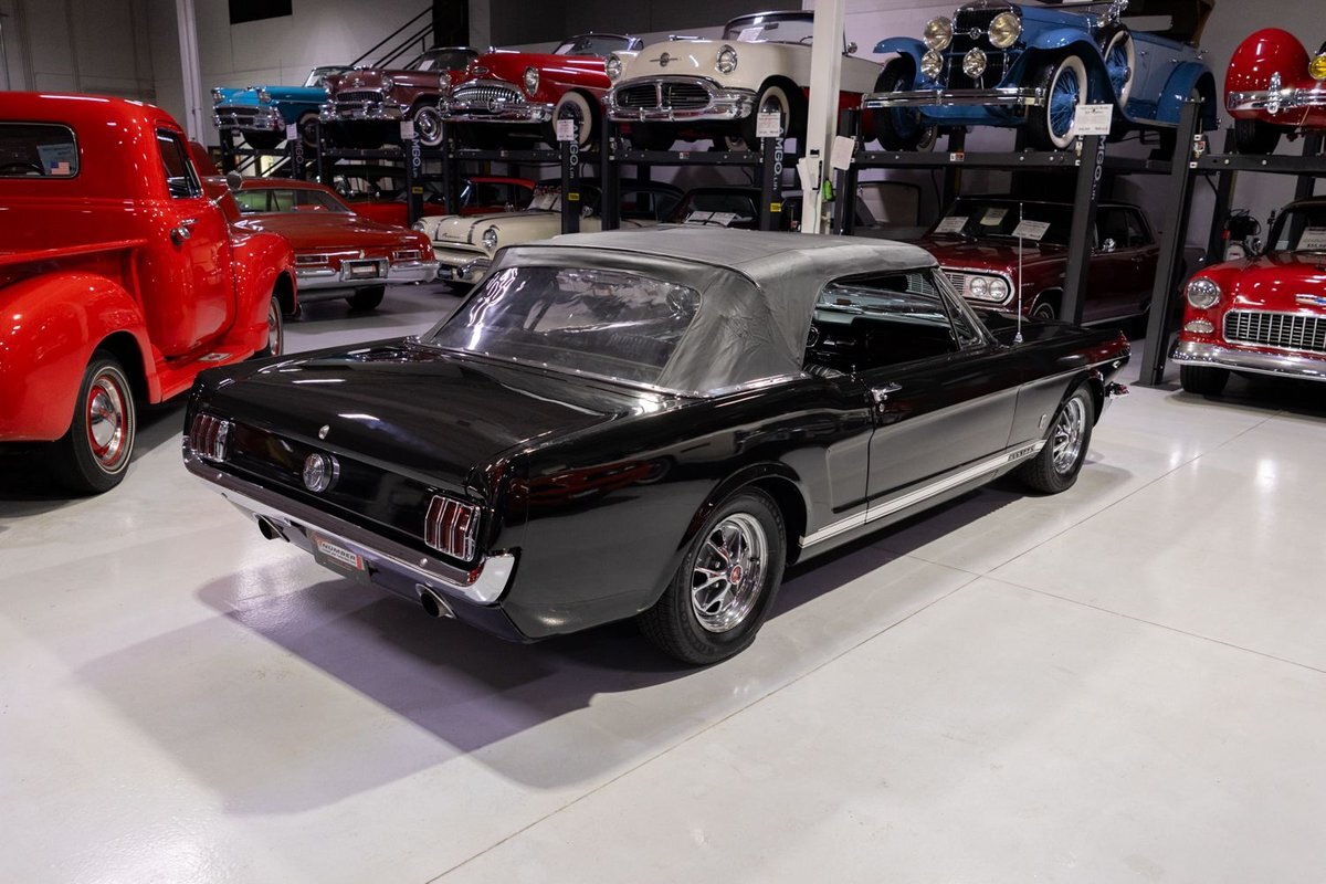 Ford-Mustang-1965-Convertible-34