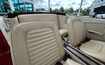Ford-Mustang-1965-Convertible-35