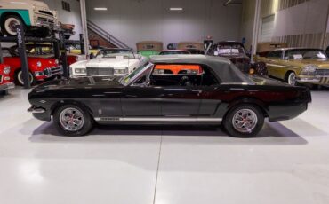 Ford-Mustang-1965-Convertible-37