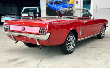 Ford-Mustang-1965-Convertible-4