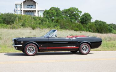 Ford-Mustang-1965-Convertible-4
