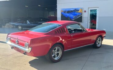 Ford-Mustang-1965-Convertible-4