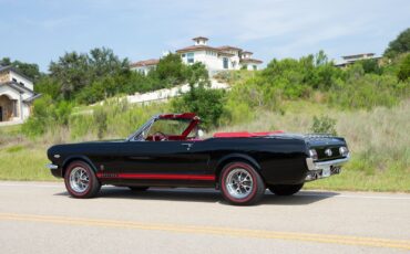 Ford-Mustang-1965-Convertible-6