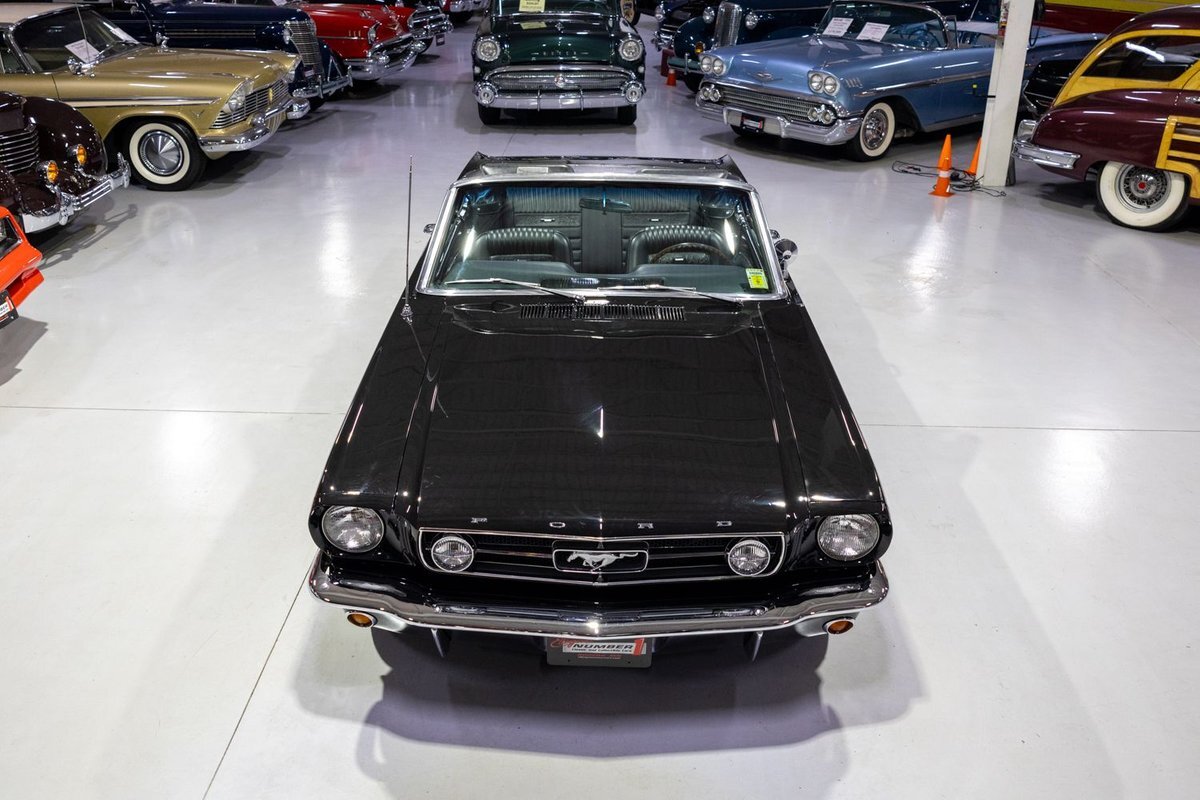 Ford-Mustang-1965-Convertible-7
