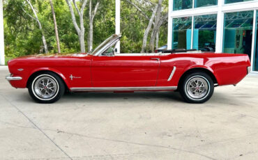 Ford-Mustang-1965-Convertible-7