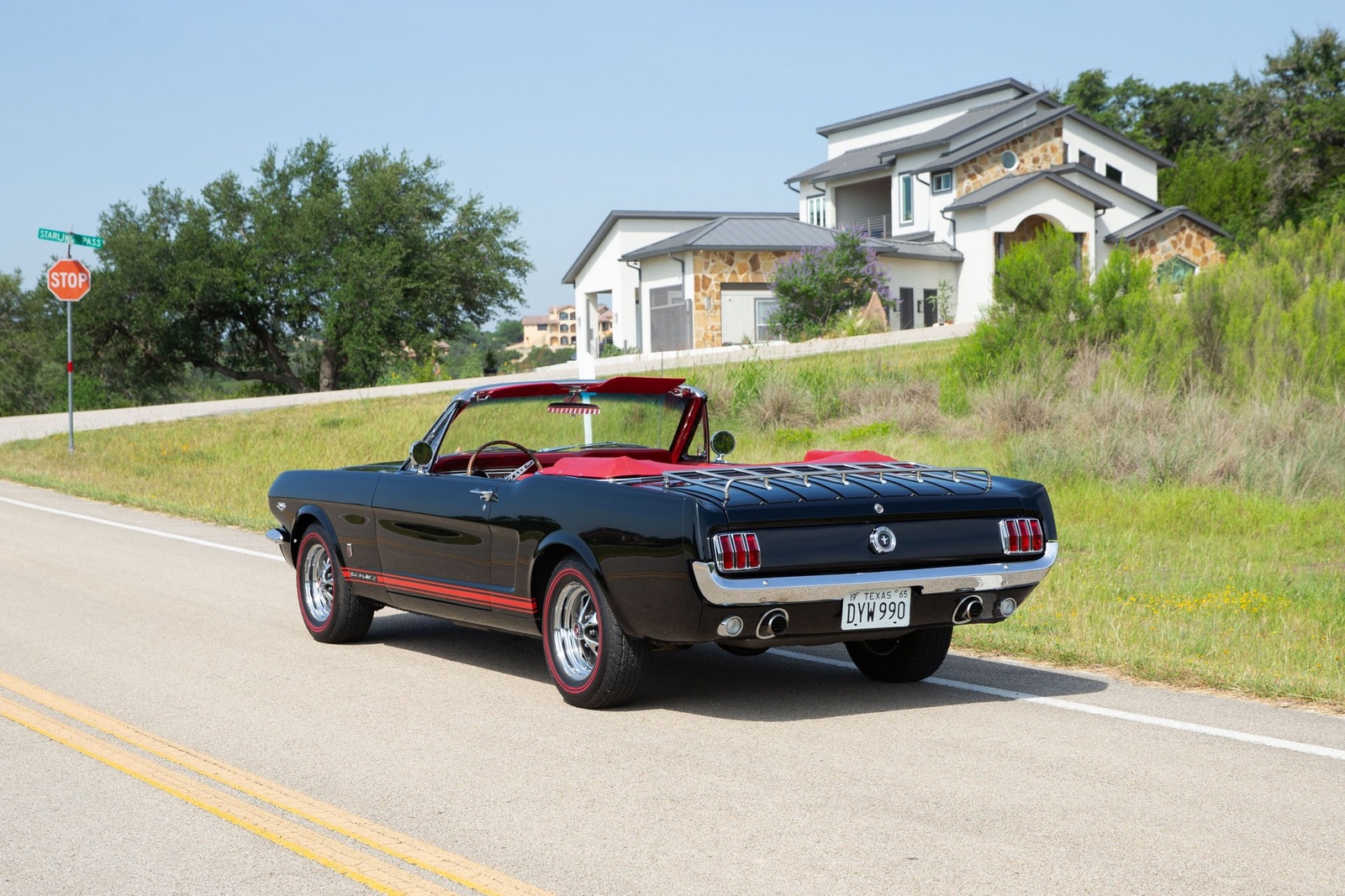 Ford-Mustang-1965-Convertible-7