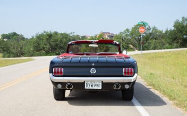 Ford-Mustang-1965-Convertible-8