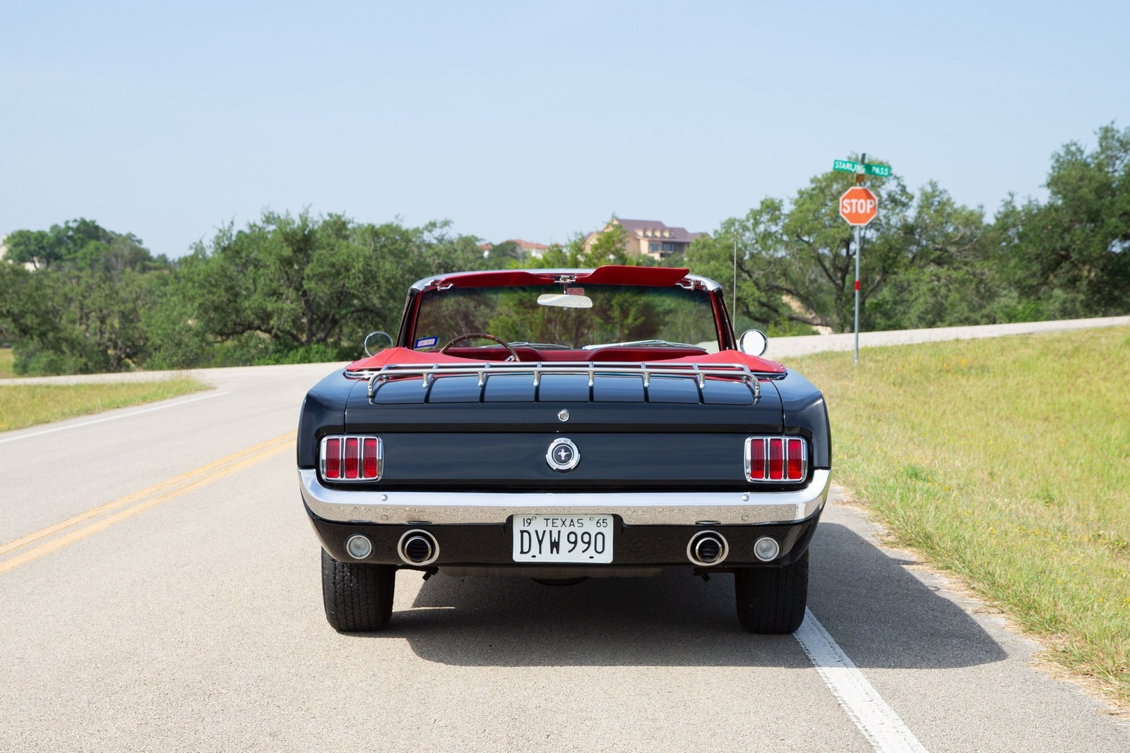 Ford-Mustang-1965-Convertible-8