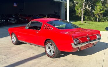 Ford-Mustang-1965-Convertible-9