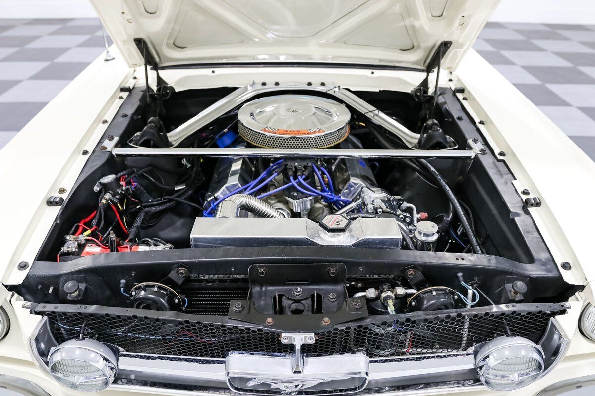 Ford-Mustang-1965-Coupe-10
