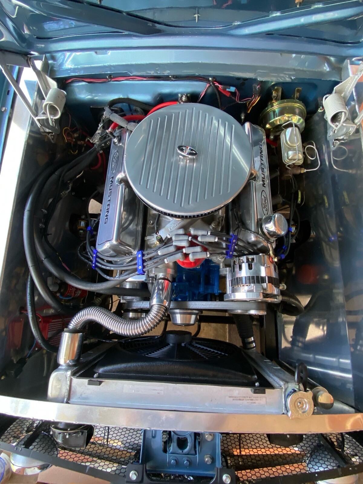 Ford-Mustang-1965-Coupe-10