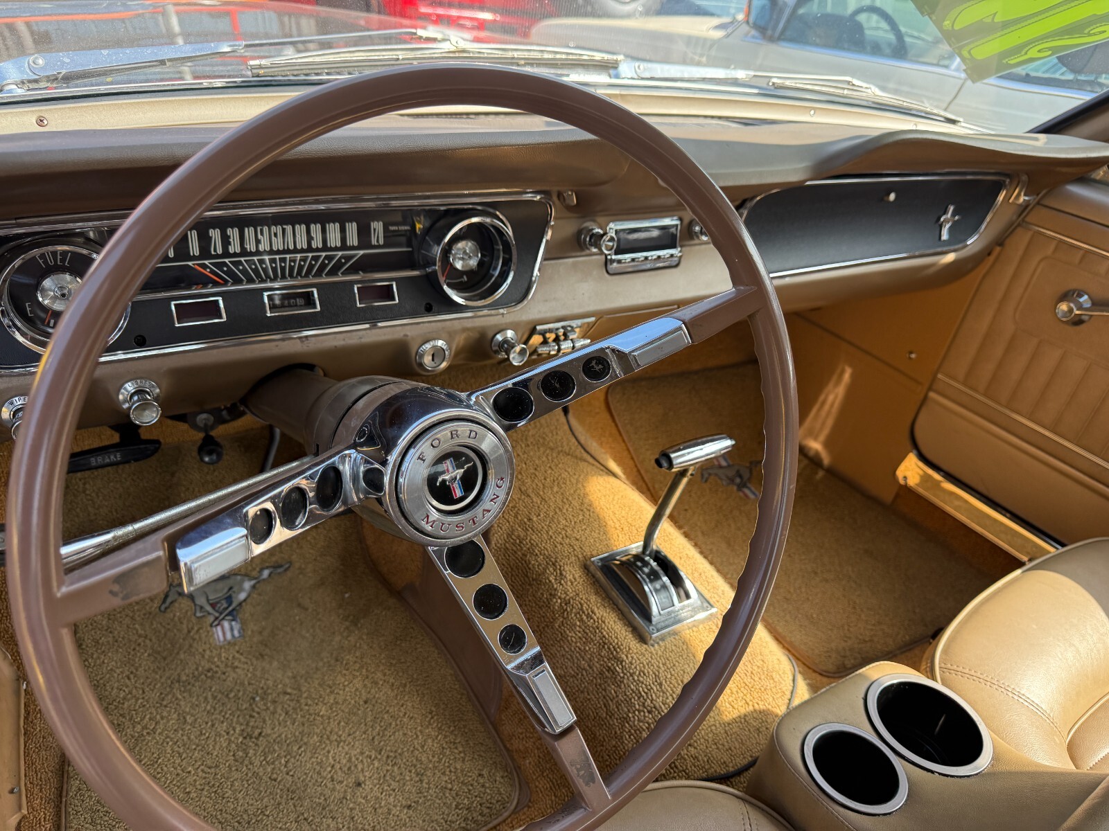 Ford-Mustang-1965-Coupe-10