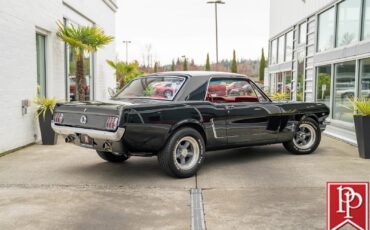 Ford-Mustang-1965-Coupe-11