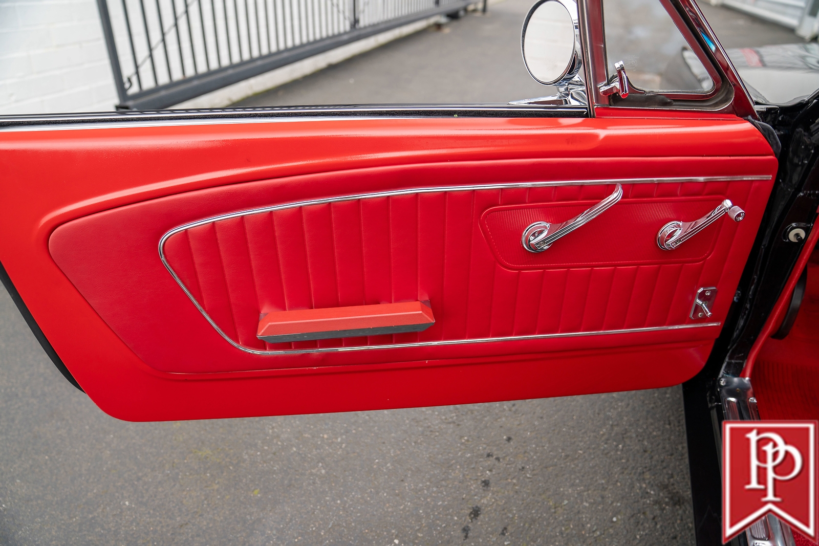 Ford-Mustang-1965-Coupe-14