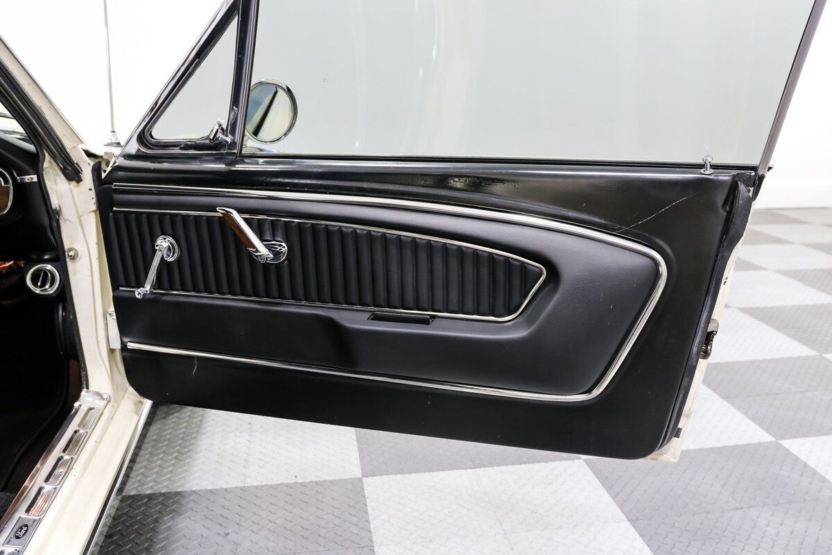 Ford-Mustang-1965-Coupe-15
