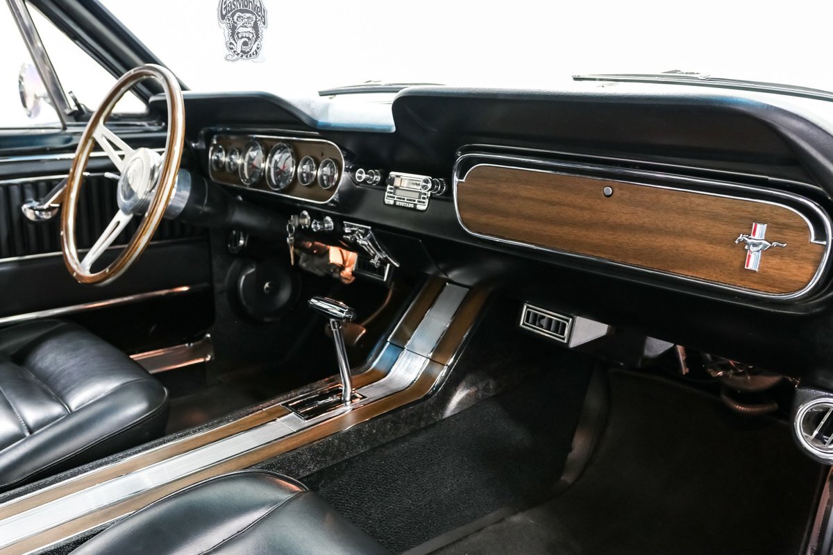 Ford-Mustang-1965-Coupe-16