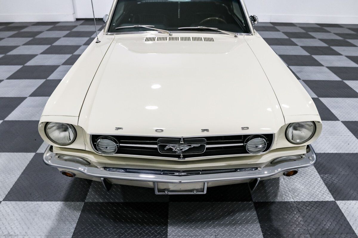 Ford-Mustang-1965-Coupe-2