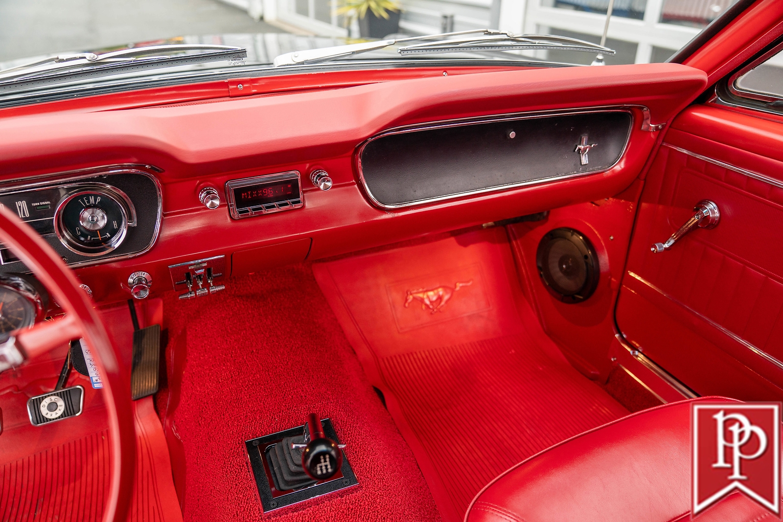 Ford-Mustang-1965-Coupe-25
