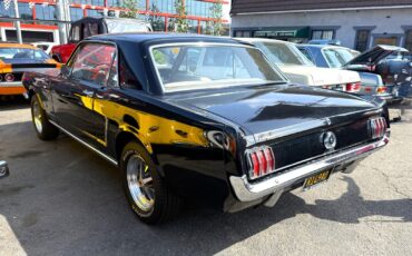 Ford-Mustang-1965-Coupe-3