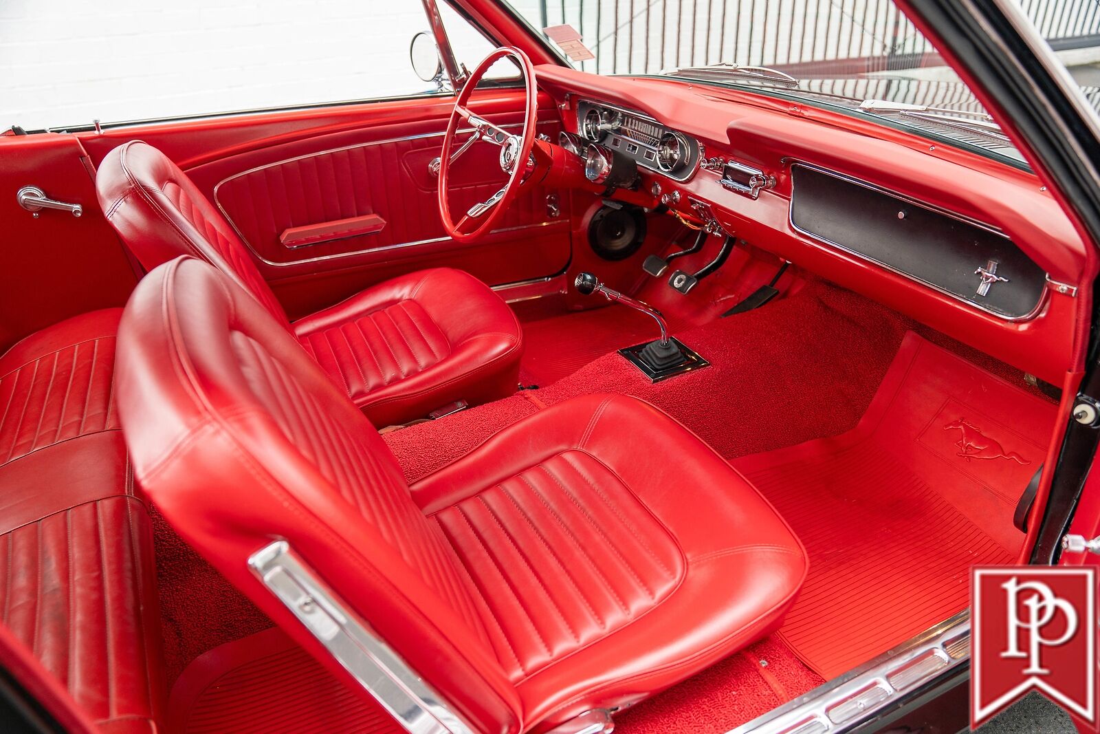 Ford-Mustang-1965-Coupe-32